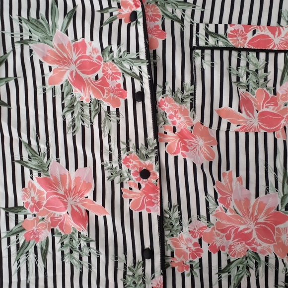 Night shirt - Picture 2 of 4